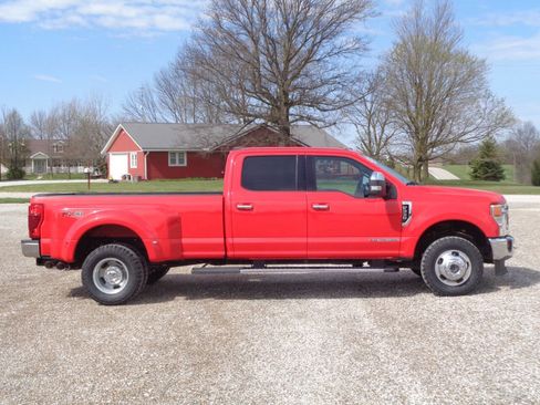 Used 2021 Ford F350 XLT w/ XLT Premium Package image 5