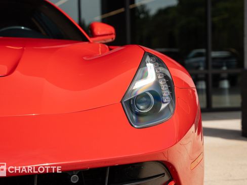 Used 2014 Ferrari F12 Berlinetta RWD image 7