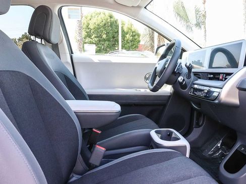 Used 2024 Hyundai Ioniq 5 SE RWD image 23