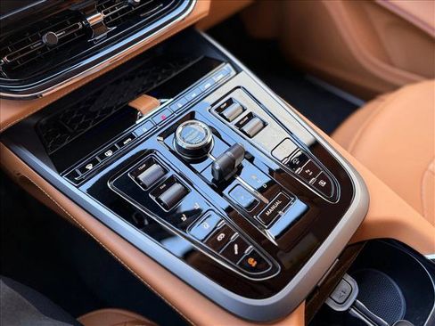 New 2026 Aston Martin DBX 707 image 23