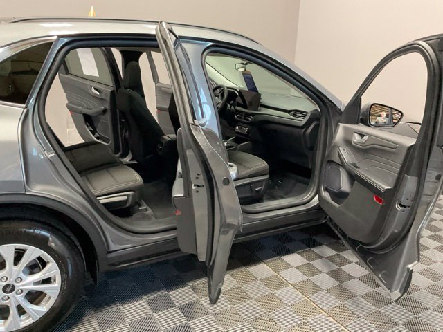 Used 2024 Ford Escape Active w/ Tech Pack #2 AWD/4WD image 21