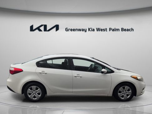 Used 2015 Kia Forte LX w/ Popular Package image 9