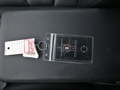 Used 2022 Tesla Model 3 image 22