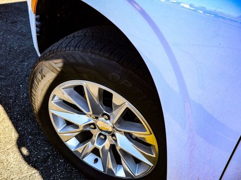 Used 2023 Chevrolet Suburban Premier image 47