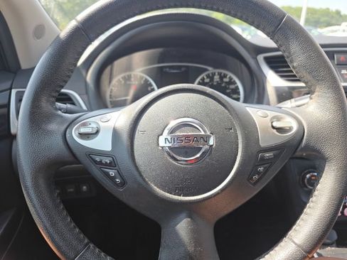 Used 2017 Nissan Sentra SV FWD image 14