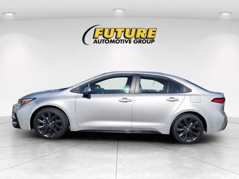 Used 2024 Toyota Corolla SE FWD image 6