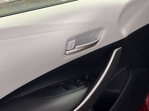 Used 2020 Toyota Corolla SE w/ Carpet Mat Package (TMS) FWD image 16
