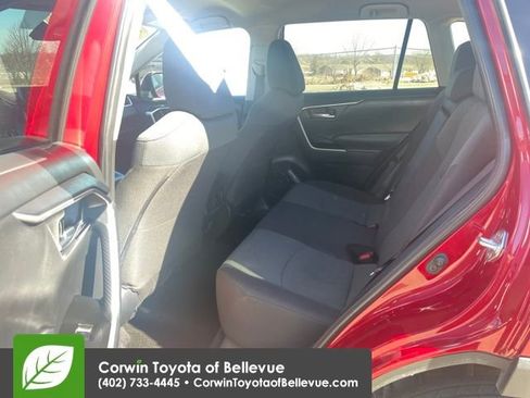 Used 2025 Toyota RAV4 XLE image 30