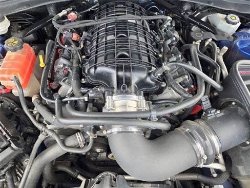 Used 2017 Chevrolet Camaro SS RWD image 30