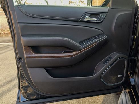 Used 2016 Chevrolet Tahoe LT image 16