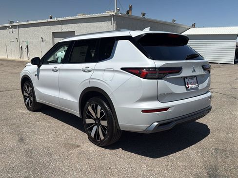New 2026 Mitsubishi Outlander SEL AWD/4WD image 5