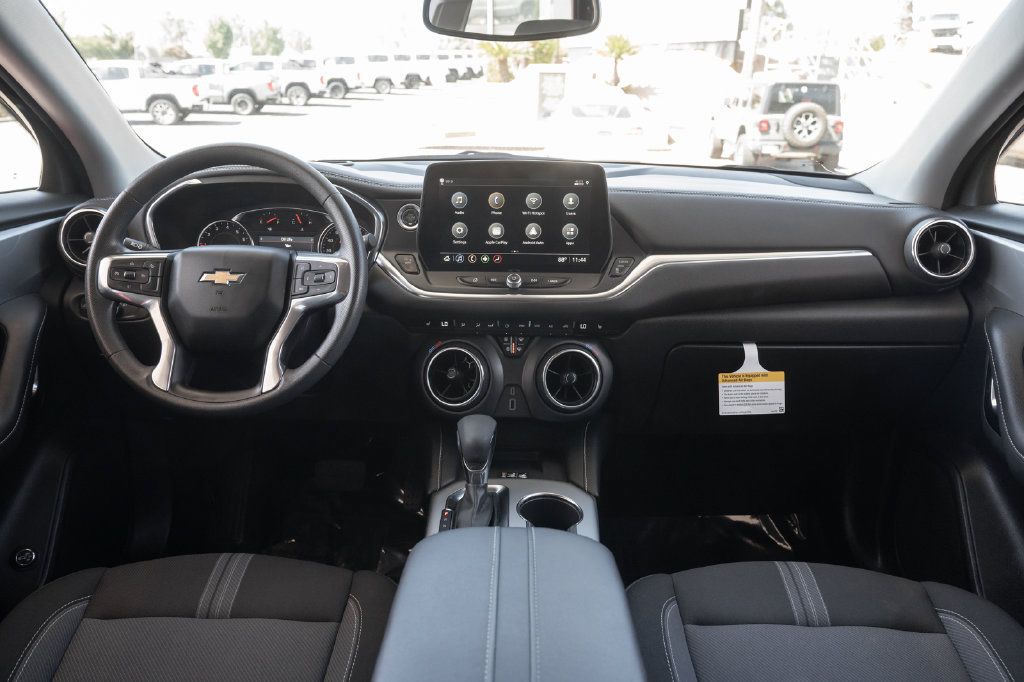 Used 2026 Chevrolet Blazer LT w/ Convenience Package FWD image 22