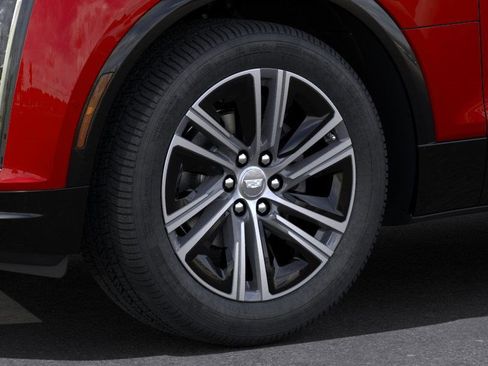 New 2025 Cadillac Lyriq Luxury RWD image 12