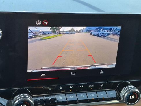 Certified 2025 GMC Canyon AT4 w/ Nightfall Edition AWD/4WD image 26