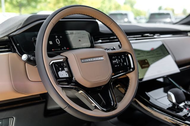 New 2026 Land Rover Range Rover Sport Dynamic SE AWD/4WD image 18