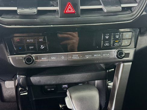 Used 2025 Kia Seltos S FWD image 24