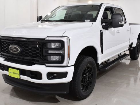 New 2026 Ford F350 XLT w/ XLT Premium Package AWD/4WD image 2