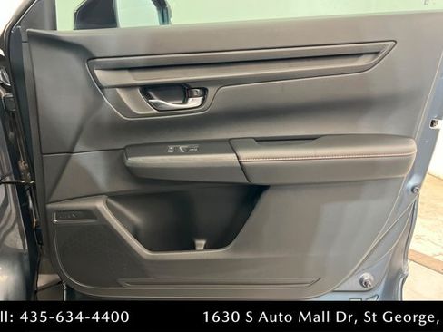 Used 2025 Honda CR-V Sport image 23