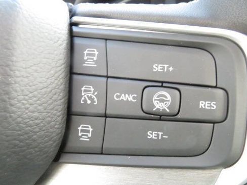 New 2026 Jeep Grand Wagoneer L 4WD image 33