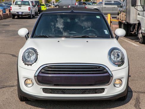 Used 2019 MINI Cooper Convertible image 3