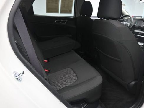 Used 2025 Kia Sportage LX AWD/4WD image 26
