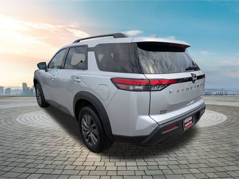 Certified 2025 Nissan Pathfinder SV AWD/4WD image 7