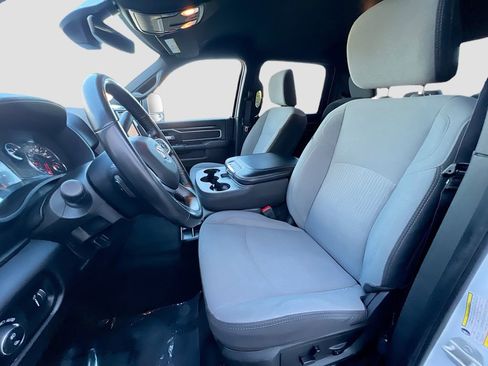 Used 2024 RAM 2500 Big Horn AWD/4WD image 19