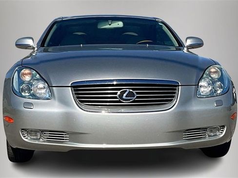 Used 2005 Lexus SC 430 Convertible image 3