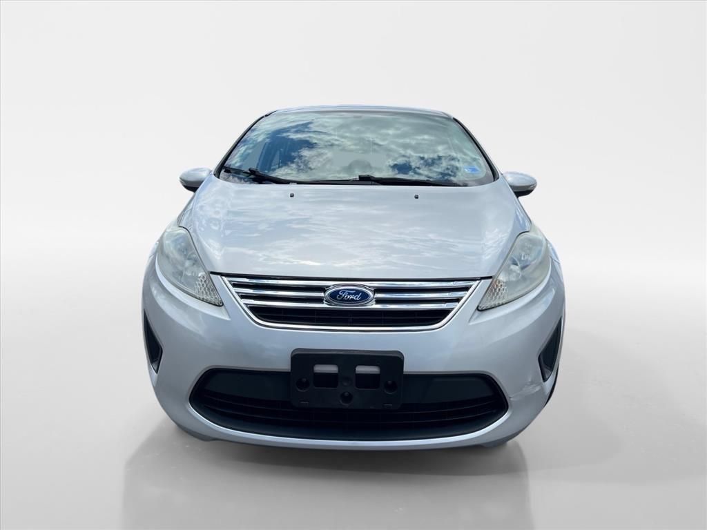 Used 2013 Ford Fiesta SE FWD image 8
