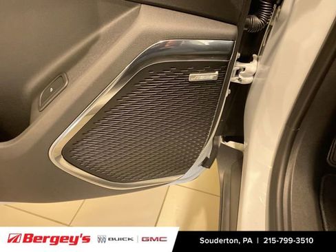 New 2026 GMC Acadia Elevation w/ Black Edition FWD image 17