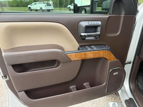 Used 2019 GMC Sierra 2500 SLT w/ Duramax Plus Package image 19