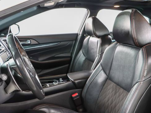 Used 2023 Nissan Maxima SR w/ Sport Mat Group FWD image 25