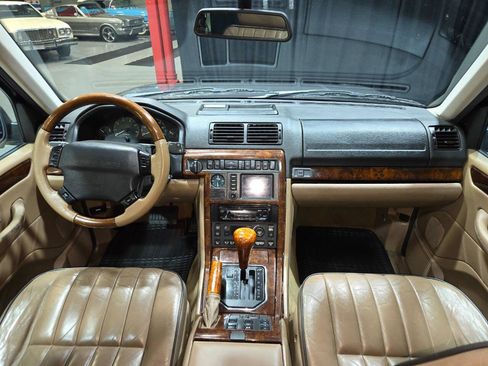 Used 2002 Land Rover Range Rover HSE AWD/4WD image 98