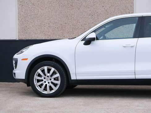 Used 2016 Porsche Cayenne image 7