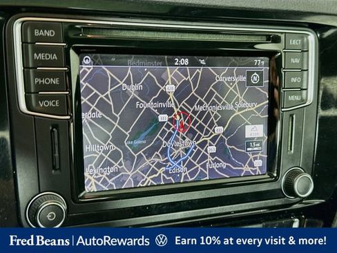 Used 2017 Volkswagen Jetta SEL FWD image 18