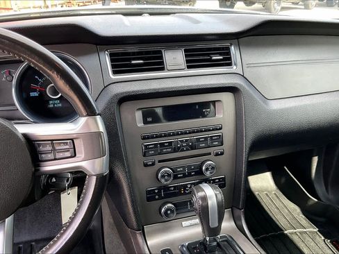 Used 2013 Ford Mustang GT image 7