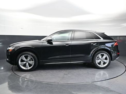 Used 2023 Audi Q8 Prestige AWD/4WD image 9