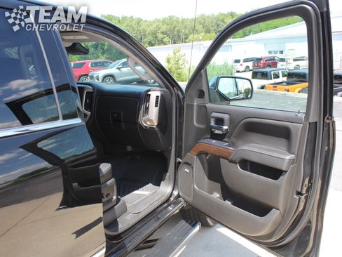 Used 2018 GMC Sierra 1500 Denali w/ Denali Ultimate Package AWD/4WD image 28