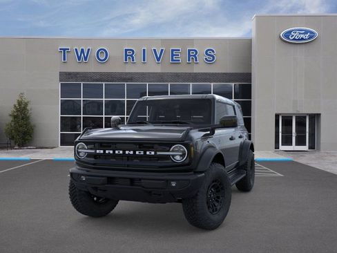 New 2026 Ford Bronco Outer Banks w/ Sasquatch Package image 2
