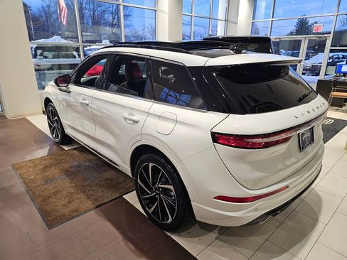 New 2026 Lincoln Corsair Grand Touring image 3