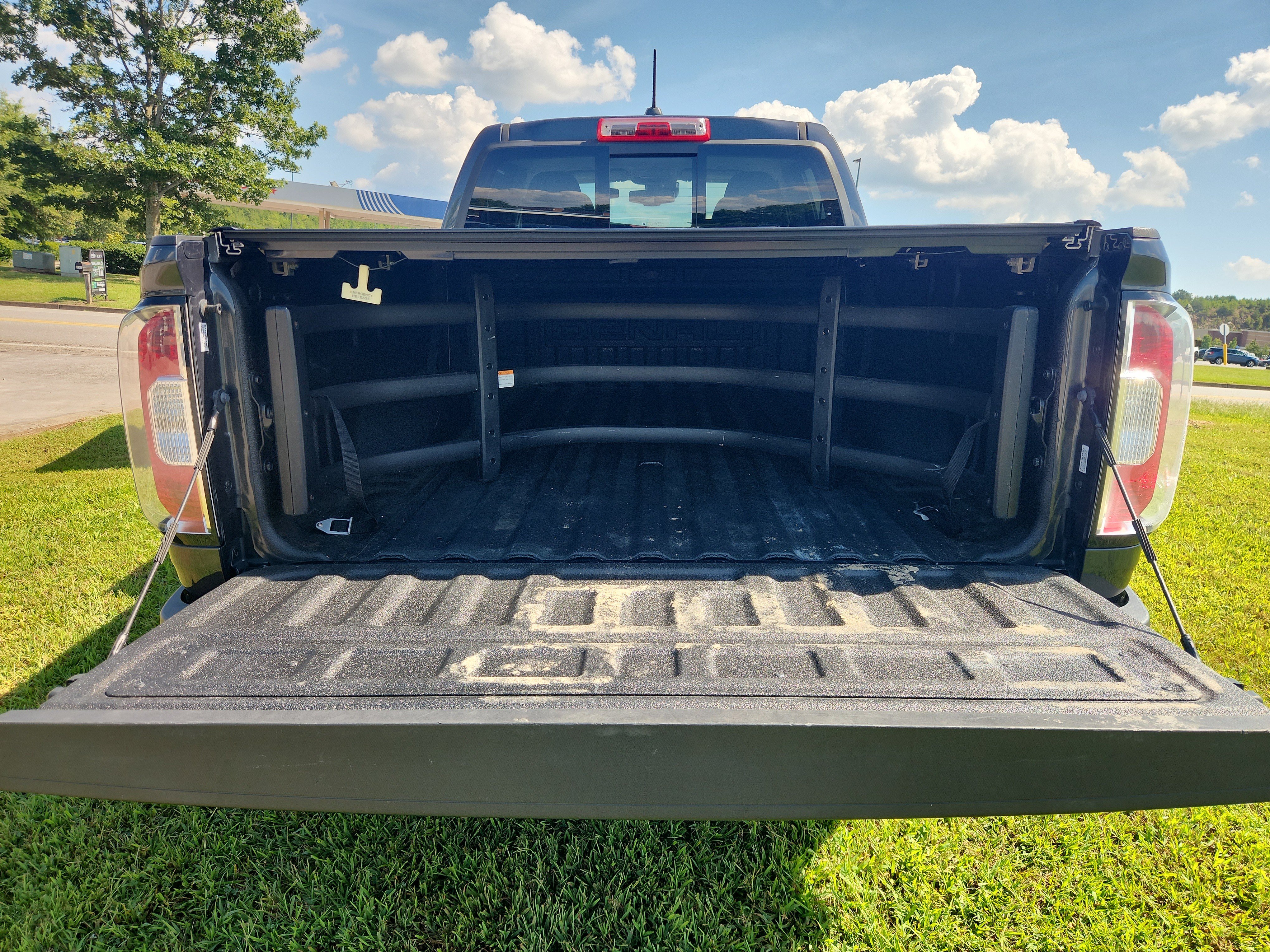 Used 2022 GMC Canyon Denali AWD/4WD image 44