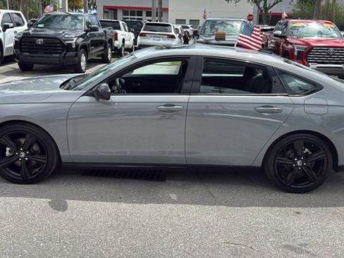 Used 2025 Honda Accord Sport image 4