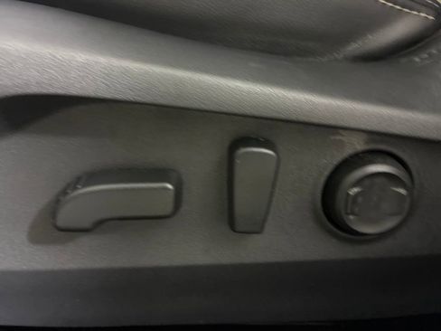 Certified 2022 Subaru Outback Limited image 17