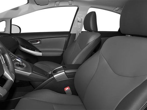 Used 2014 Toyota Prius Two FWD image 8