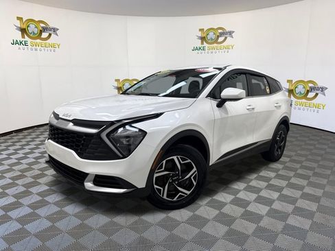 Certified 2023 Kia Sportage LX AWD/4WD image 4
