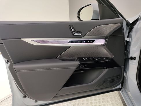 New 2026 BMW 740i w/ Premium Package image 11