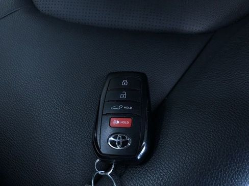 Used 2026 Toyota Grand Highlander AWD image 33