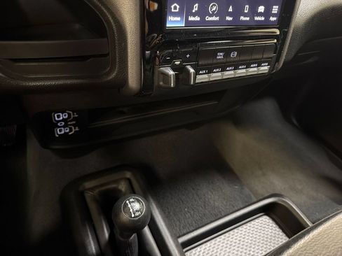 Used 2023 RAM 2500 Tradesman AWD/4WD image 21