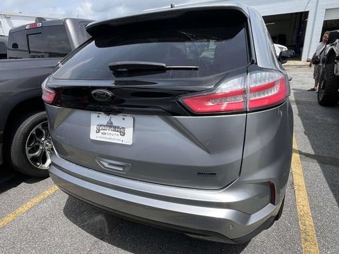 Used 2023 Ford Edge SE w/ Black Appearance Package AWD/4WD image 6