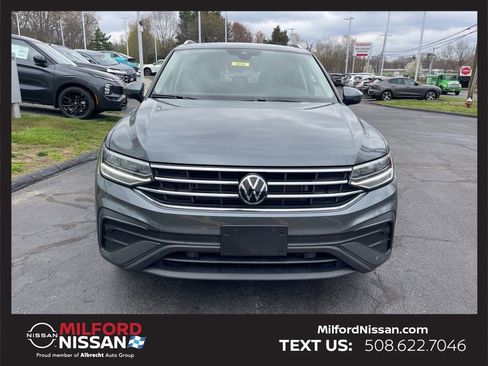 Used 2024 Volkswagen Tiguan SE AWD/4WD image 8